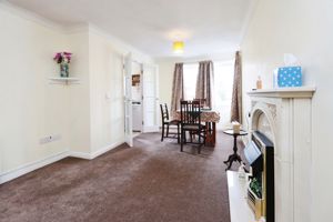 LIVING ROOM- click for photo gallery
